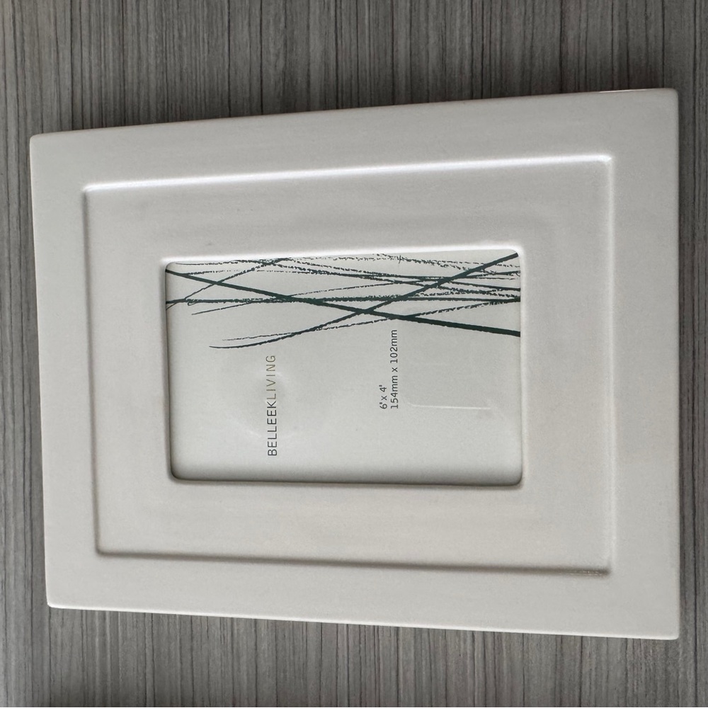 (NWB) Belleek Living Beautiful 6 x 4 Stepped Frame Offwhite - Picture 6 of 10
